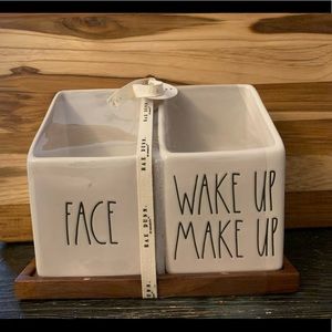 Rae Dunn makeup/brush holder